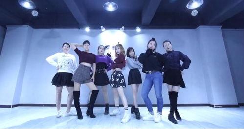 简单好看的舞蹈视频,跟随热门舞蹈视频轻松入门