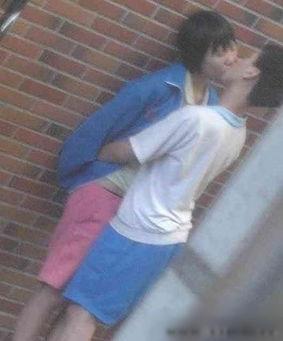 情侣吃奶行为视频,揭秘奶嘴下的温馨瞬间